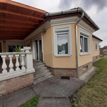 Zoli Vendeghaz Holiday home Bogacs
