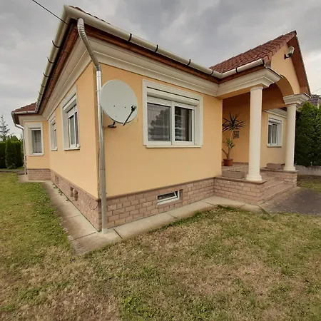 Casa de Férias Zoli Bogács