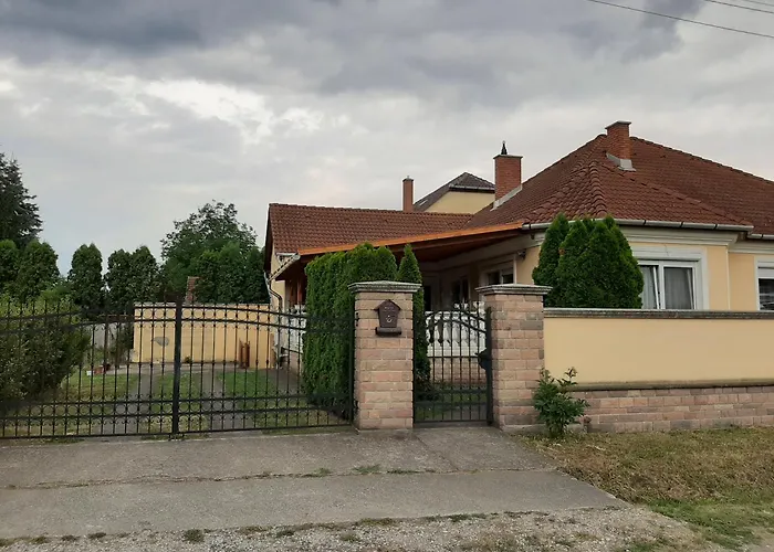 Zoli